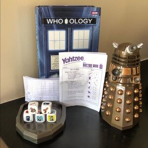 DOCTOR WHO Collector's Edition Dalek Yahtzee Game & Whoology: Dr. Who Miscellany
